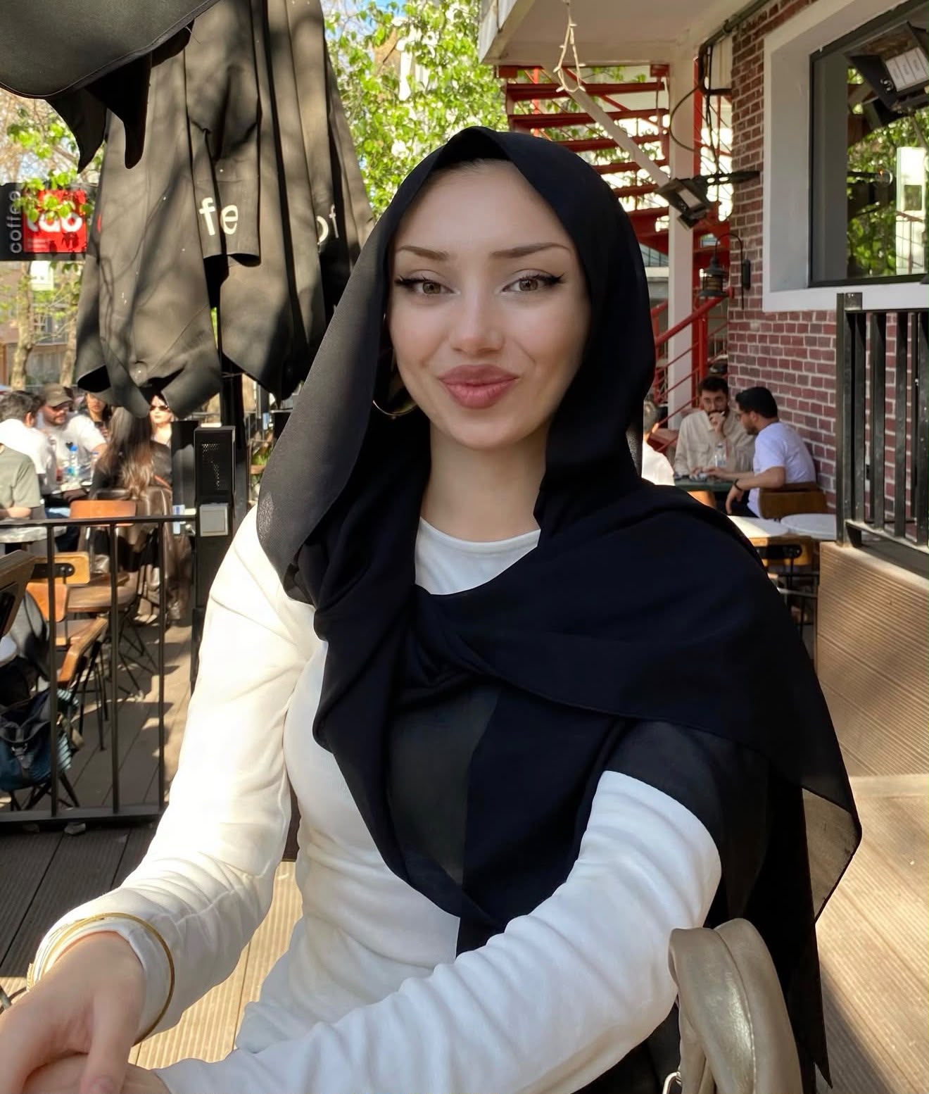 Okçular Şık Bayan Bayan Escort Meyra